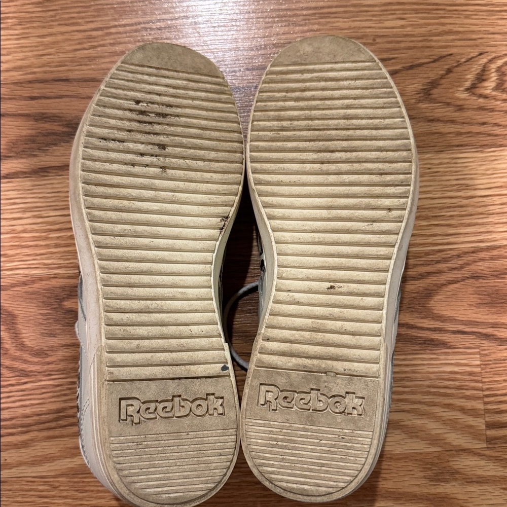 Reebok - Picture 7 of 10
